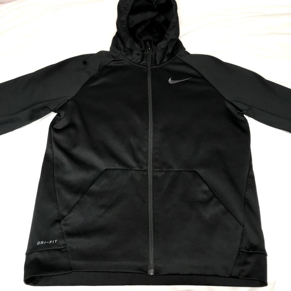 Nike Dri-FIT Sweater Men’s- Medium Women’s-Large